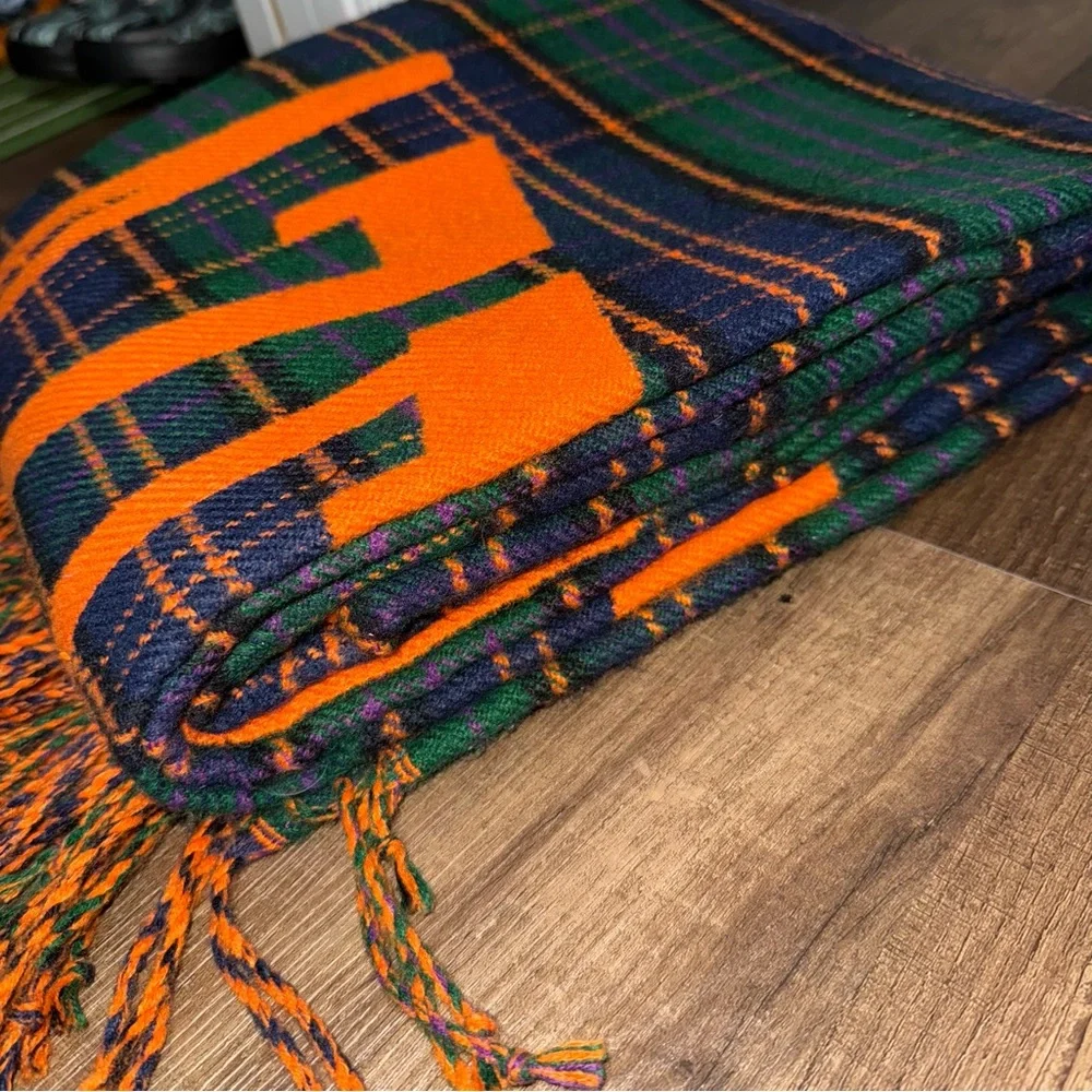 NWOT Rowing Blazers Target Collection Logo Plaid Blanket